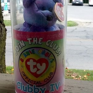 Clubby IV beanie baby
